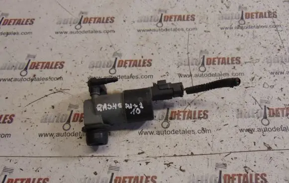 Nissan Qashqai+2 Windscreen/windshield washer pump 28920BU010