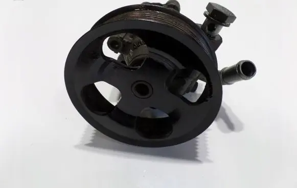 Land Rover Discovery 3 - LR3 Power steering pump QVB500400