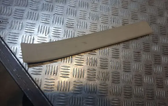 Mercedes-Benz GL X164 Other sill/pillar trim element A1646801635