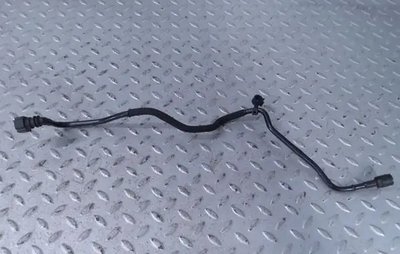 Land Rover Defender Engine coolant pipe/hose LR125224 LPLA18C429AB