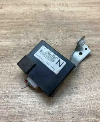 Toyota Avensis T270 Immobilizer control unit/module 8978405020 626978000