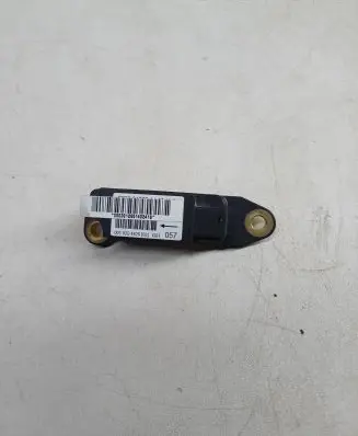 Mercedes-Benz C W203 Airbag deployment crash/impact sensor 0018204426 00030126551402416