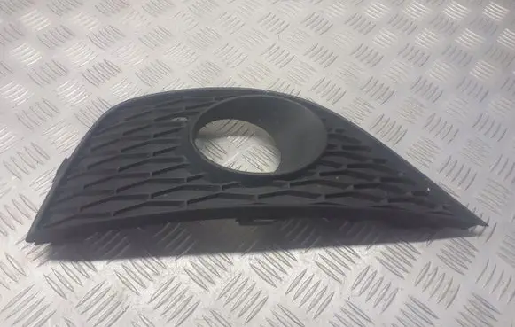 Seat Ibiza IV (6J,6P) Front bumper lower grill 6J0853666A