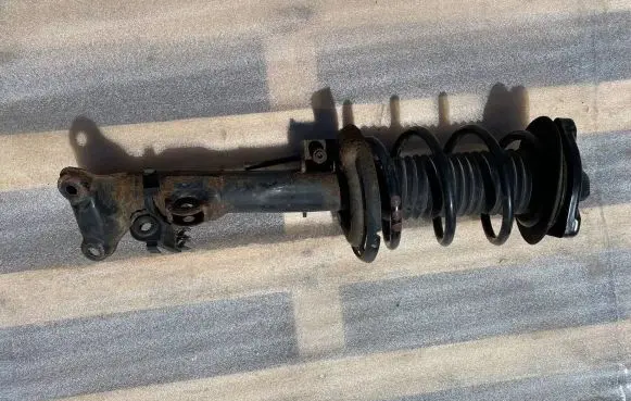 Mercedes-Benz C W204 Front shock absorber/damper A2043201066 2043201066