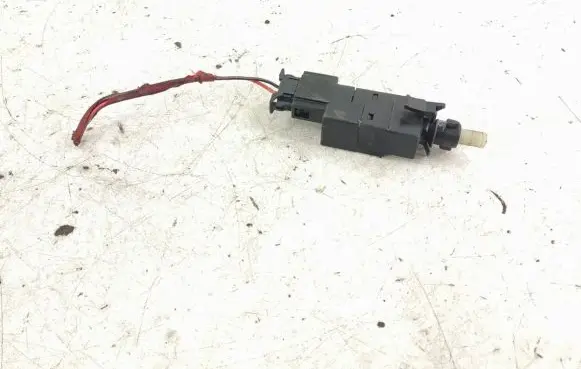 Mercedes-Benz E W211 Brake pedal sensor switch A0015454009 0015454009