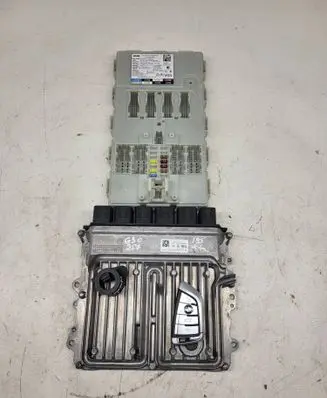 BMW 5 G30 G31 G38 Engine ECU kit and lock set 9885785 8779030 030202991