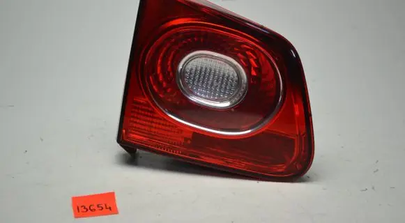 Volkswagen Tiguan Tailgate rear/tail lights 5N0945093C 009692038