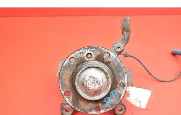BMW 3 E46 Front wheel hub spindle knuckle