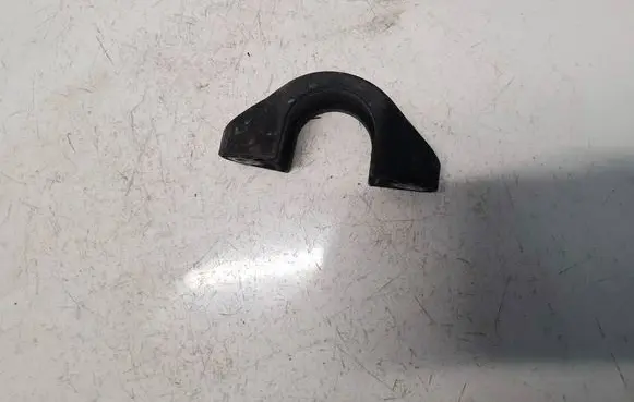 BMW 5 GT F07 Sway bar bush bracket, front 18433810
