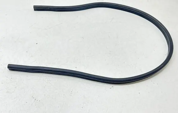 Volkswagen PASSAT B8 Engine compartment rubber 3G0823723