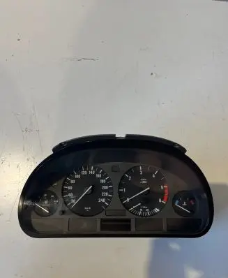 BMW 5 E39 Speedometer (instrument cluster) 62118375675 110008735