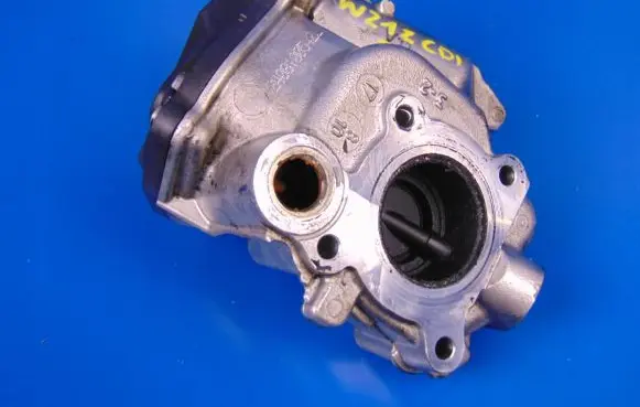 Mercedes-Benz E W212 EGR valve