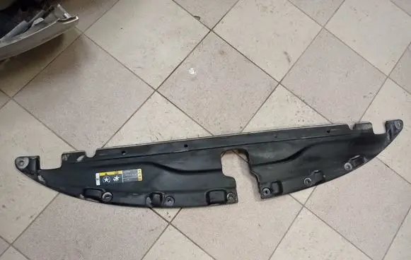 Chrysler Pacifica Engine bonnet/hood lock trim molding P68242170AC 68242170 J2842