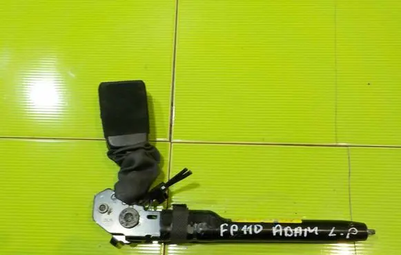 Opel Adam Front seatbelt 13350025 FP110