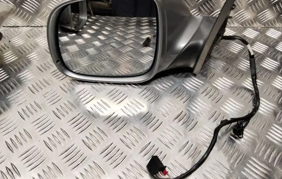 Audi Q7 4L Front door electric wing mirror 4L2857409E