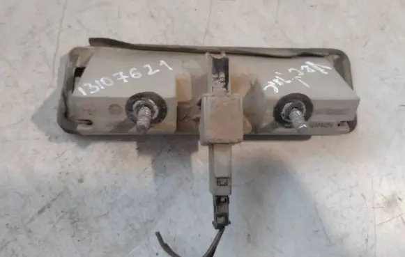 Opel Vectra C Tailgate opening switch 13107621