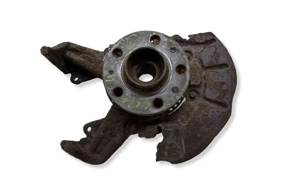 Volkswagen Golf IV Front wheel hub 