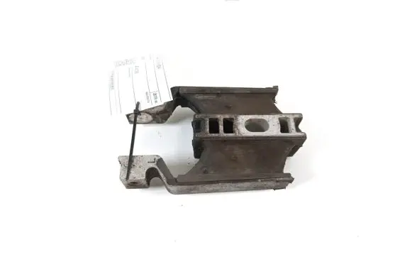 Volvo V60 Engine mount bracket 31430509
