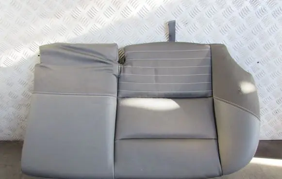 Volvo V50 Second row seats 