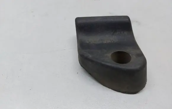 Volkswagen PASSAT B6 Other body part 3C0823427