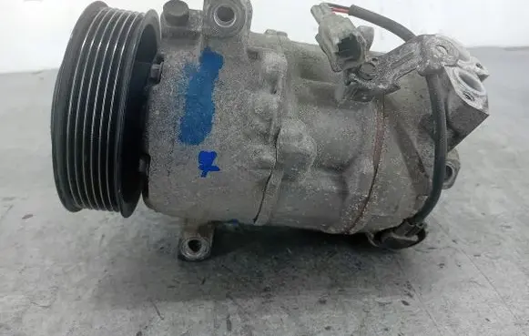 Renault Megane III Air conditioning (A/C) compressor (pump) KTT090112