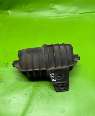 Vacuum air tank