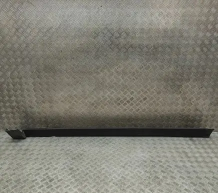 Mercedes-Benz EQA Sill A2476980900