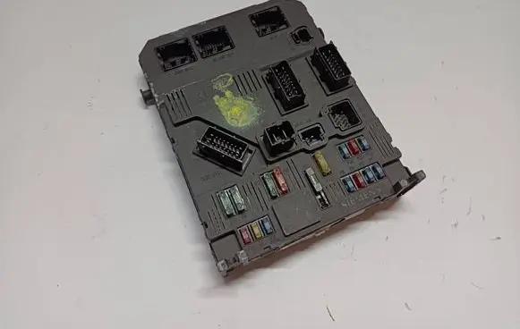 Citroen C3 Central body control module 9646775080