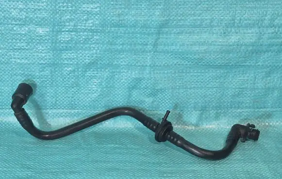 Volkswagen Touran I Vacuum line/pipe/hose 1K0612041DC