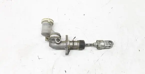 Mitsubishi Pajero Clutch master cylinder
