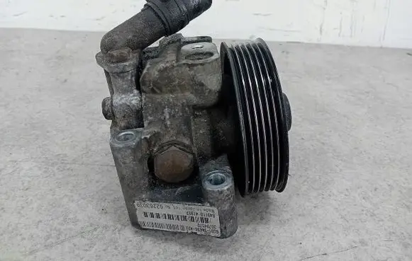 Ford S-MAX Power steering pump 6G913A696AD
