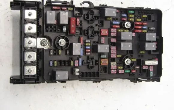 Jeep Cherokee Fuse box set 68264536AB