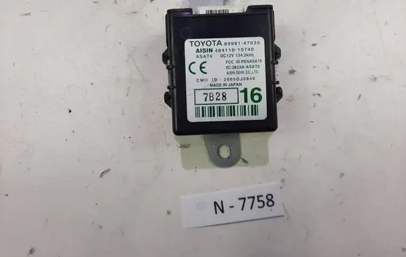 Toyota Prius (XW20) Door control unit/module 8999147030