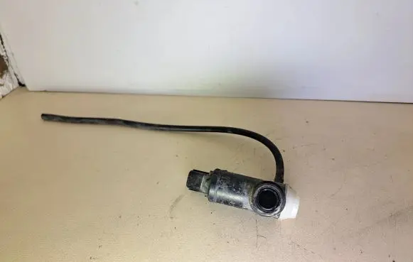 Subaru Outback Windscreen/windshield washer pump