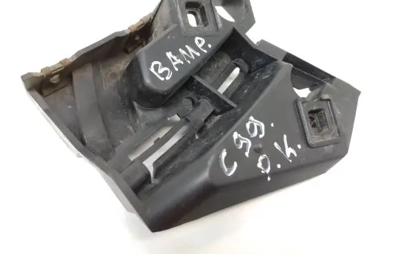 Volvo C30 Front bumper mounting bracket 30655935
