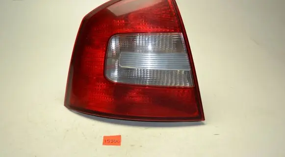 Skoda Octavia Mk2 (1Z) Rear/tail lights 1Z5945095B 1Z5945111B VP4SHX13405B
