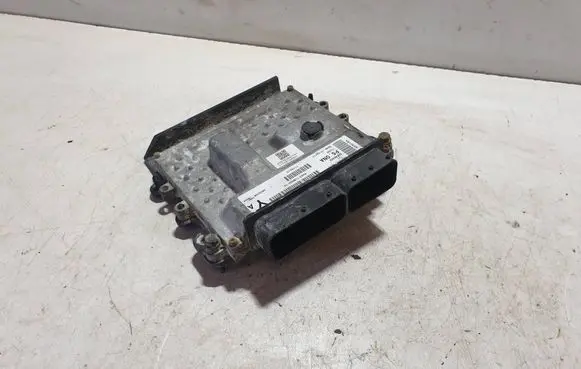 Jaguar XJL Engine control unit/module MB2797009310 8W8312B684YA T118219