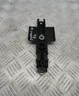 Land Rover Evoque I Seat belt height adjuster 616773300