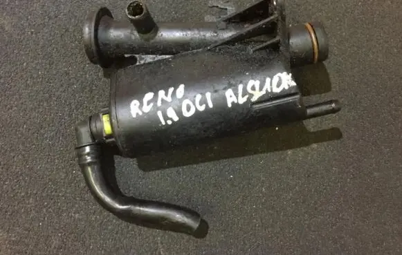 Renault Scenic II - Grand scenic II Oil breather separator 8200140763