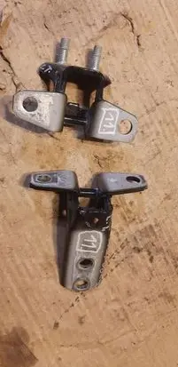 Rear door hinge set