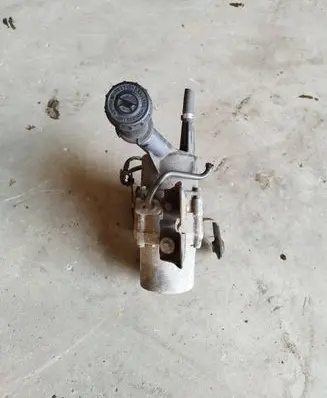 Peugeot Partner Power steering pump 9813664780 165825l5 117583