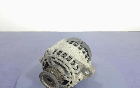 Opel Astra H Generator/alternator 13117341