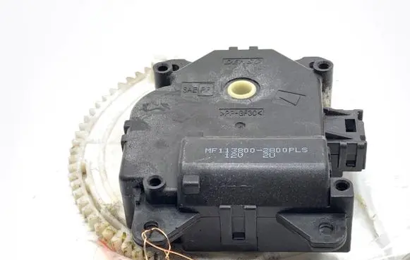 Toyota Auris E180 Air flap motor/actuator 1138002800