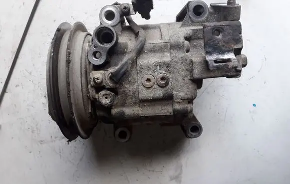 Nissan X-Trail T30 Air conditioning (A/C) compressor (pump)