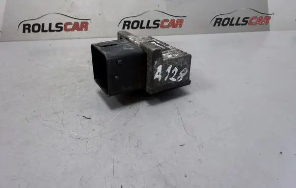 Renault Megane III Glow plug pre-heat relay 9640469680 BDL712