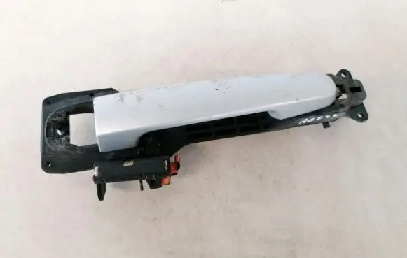Toyota Corolla E120 E130 Front door exterior handle