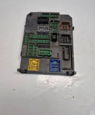 Peugeot 508 RXH Fuse module 9665547580 S180121004G BSIQ0400
