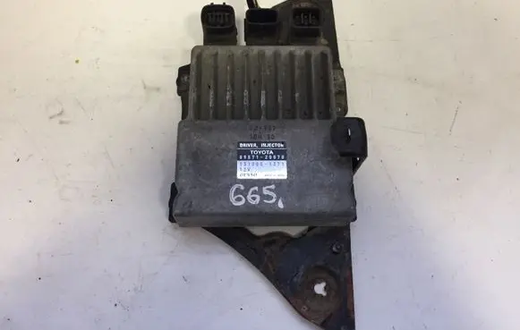 Toyota RAV 4 (XA30) Fuel injection control unit/module 8987120070