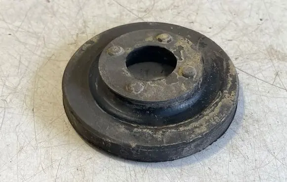 Audi Q2 - Rear coil spring rubber mount 8J0512149