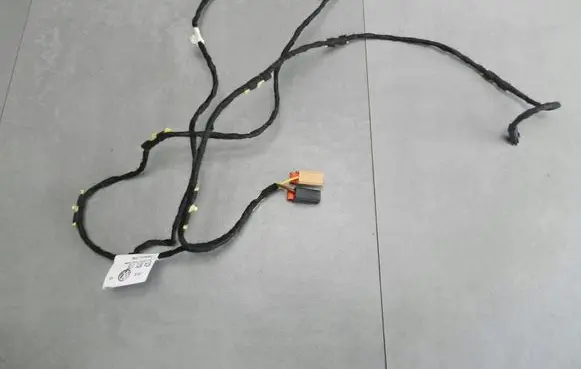 Volkswagen Touran III Tailgate/trunk wiring harness 5TA971175